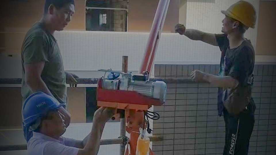 工程門窗幕墻滲水怎么處理？來看看樓上樓門窗的小技巧